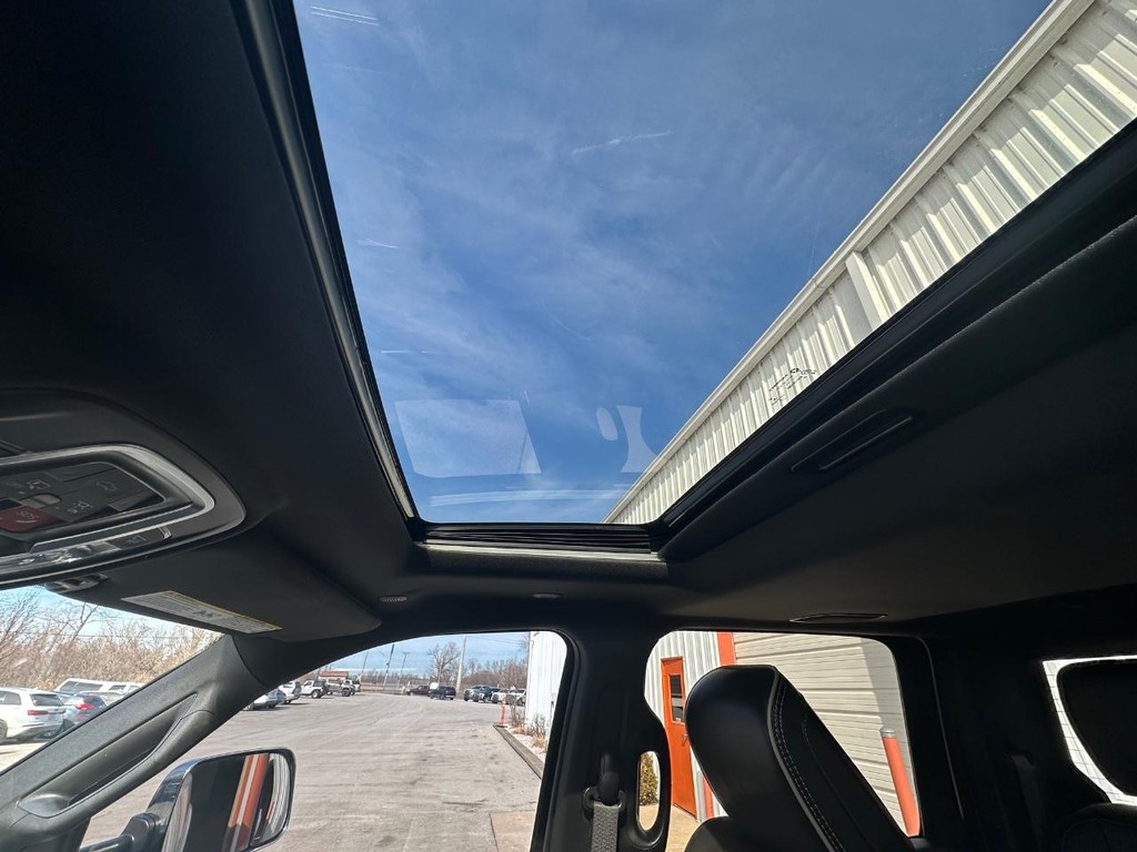 Ram 3500 Vehicle Full-screen Gallery Image 24