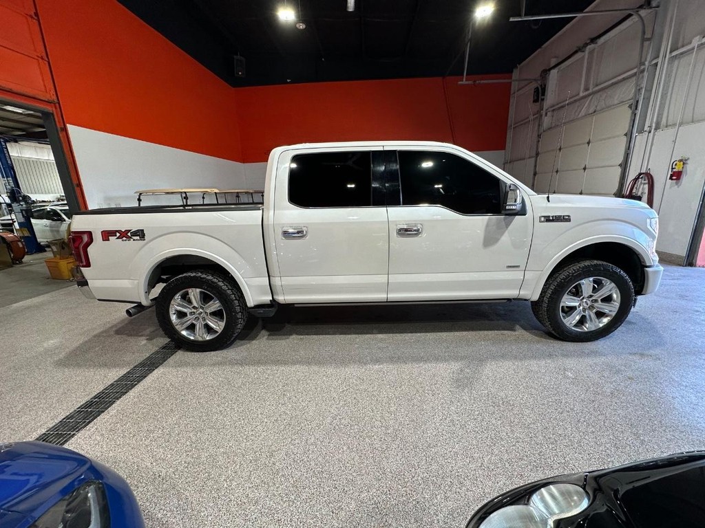 Ford F-150 Vehicle Full-screen Gallery Image 2