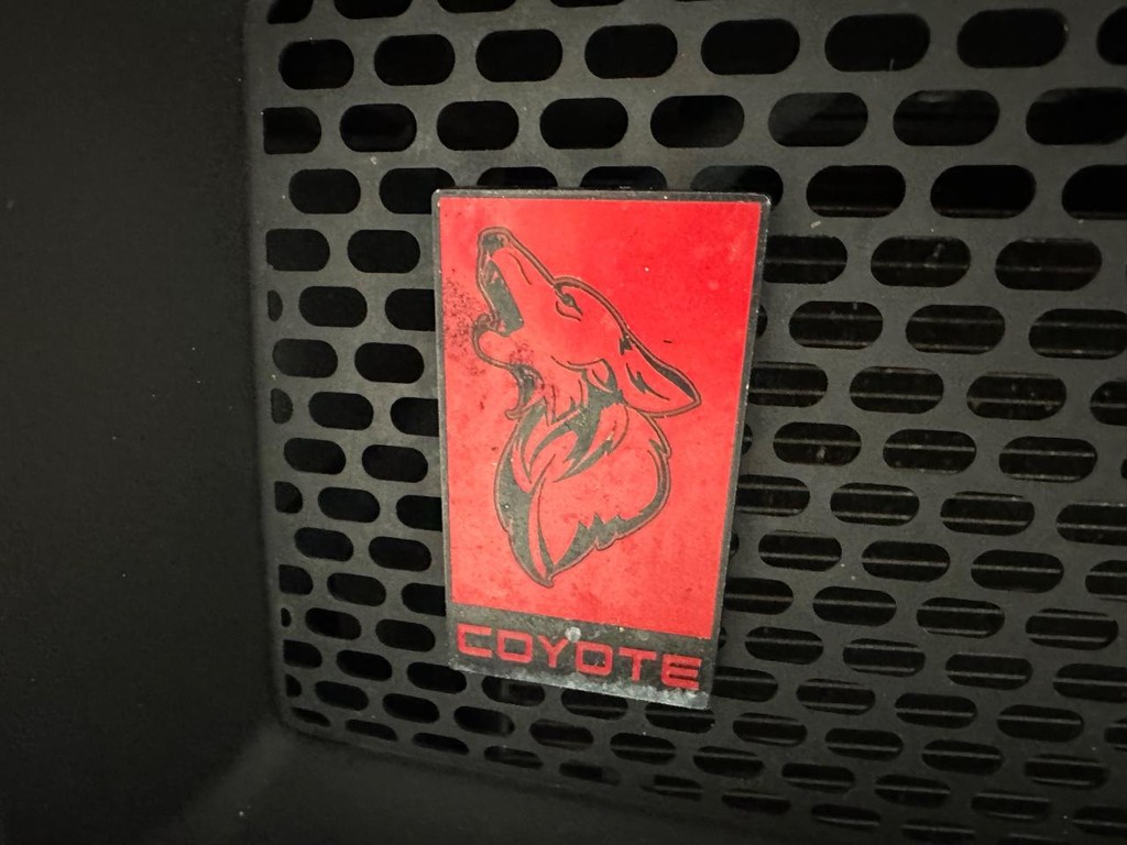 Ford Mustang Vehicle Full-screen Gallery Image 29