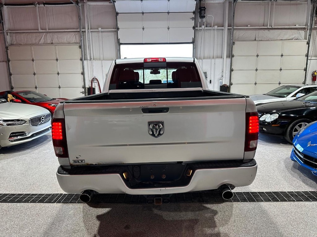 Ram 1500 Vehicle Full-screen Gallery Image 2