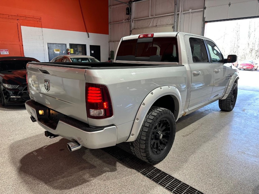 Ram 1500 Vehicle Full-screen Gallery Image 3