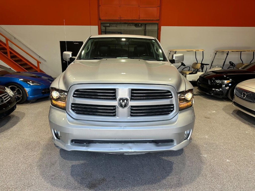 Ram 1500 Vehicle Full-screen Gallery Image 10