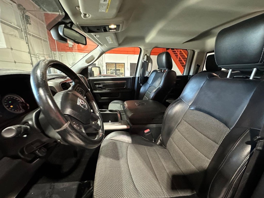 Ram 1500 Vehicle Full-screen Gallery Image 11