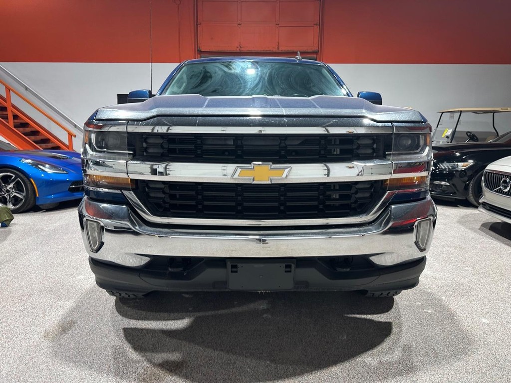 Chevrolet Silverado 1500 Vehicle Full-screen Gallery Image 10