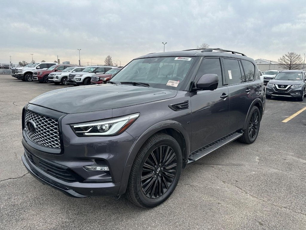INFINITI QX80 Vehicle Full-screen Gallery Image 7