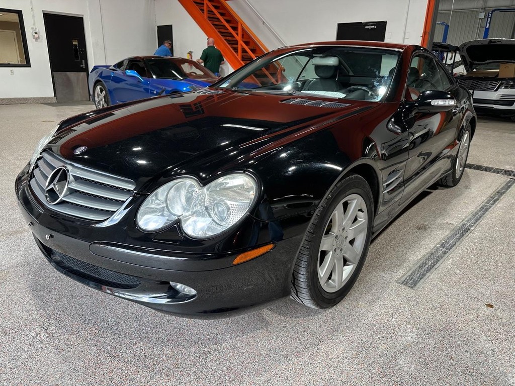 Mercedes-Benz SL-Class Vehicle Full-screen Gallery Image 7