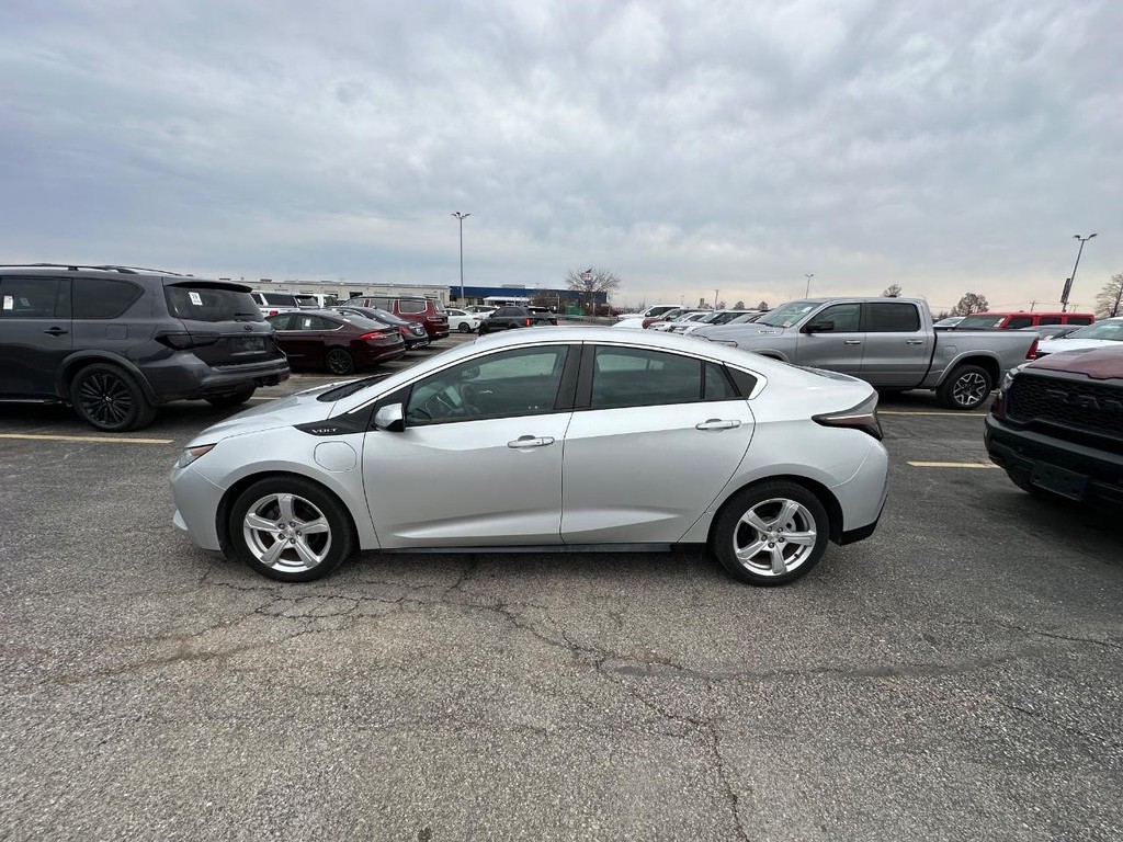 Chevrolet Volt Vehicle Full-screen Gallery Image 8