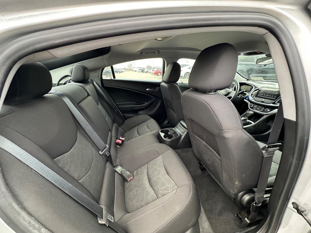 Chevrolet Volt Vehicle Full-screen Gallery Image 16