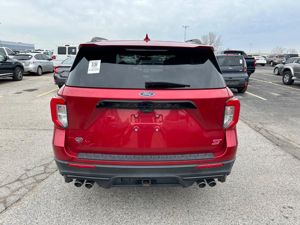 Ford Explorer Vehicle Full-screen Gallery Image 2