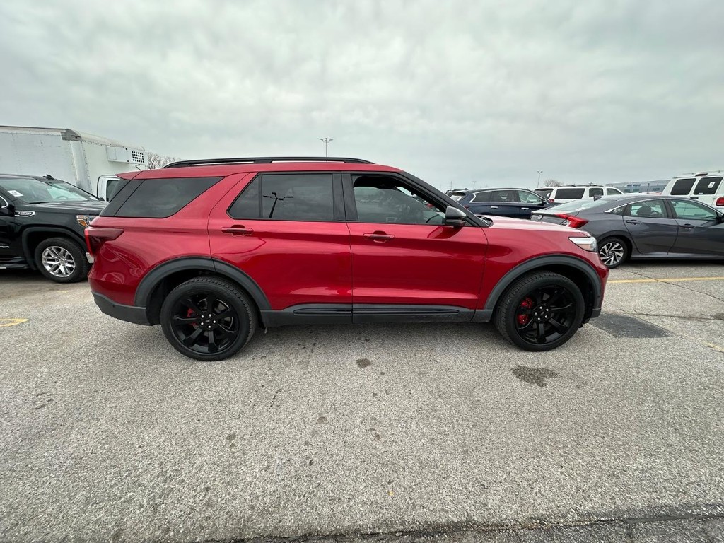 Ford Explorer Vehicle Full-screen Gallery Image 4