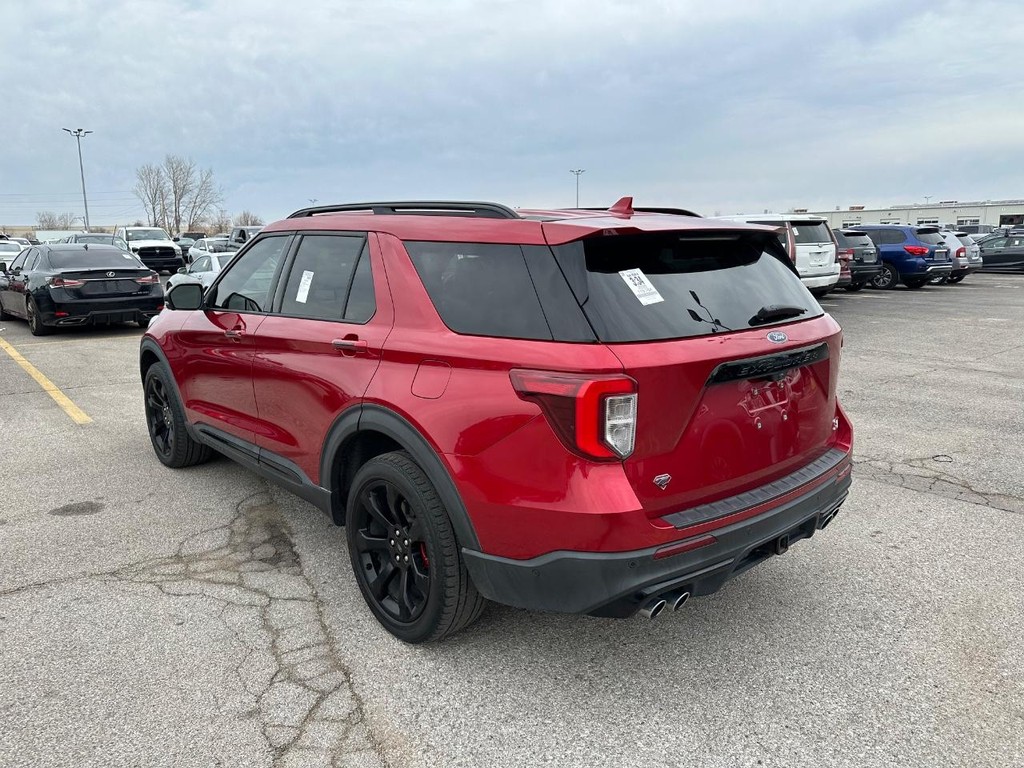 Ford Explorer Vehicle Full-screen Gallery Image 7