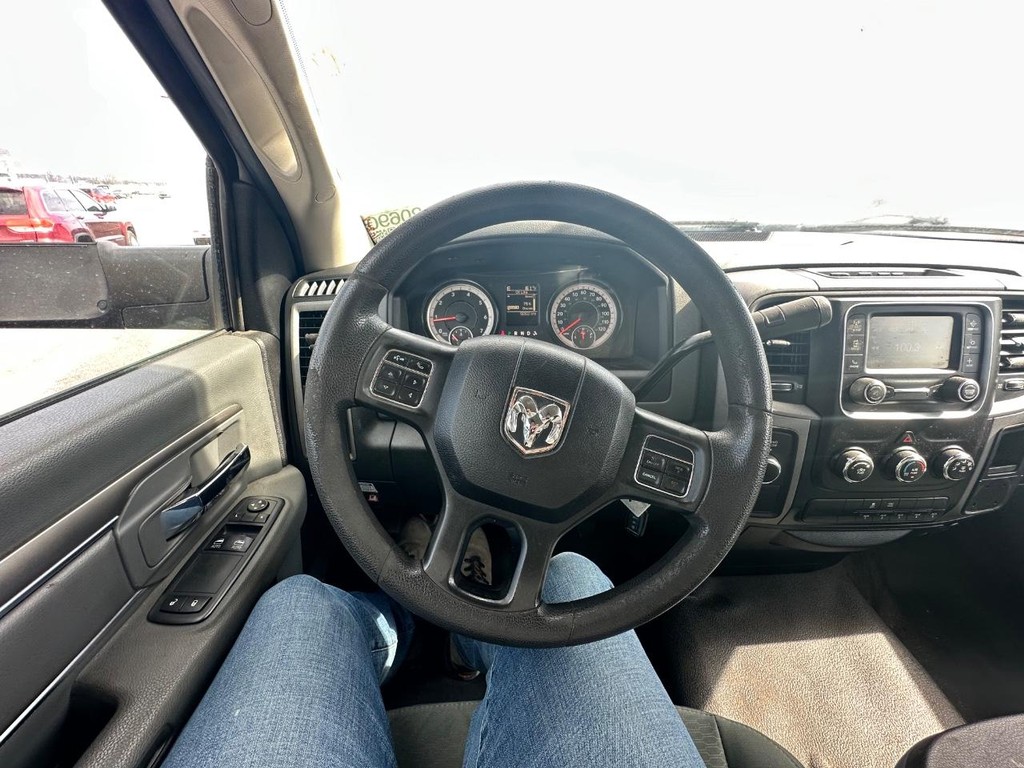 Ram 5500HD Vehicle Full-screen Gallery Image 18