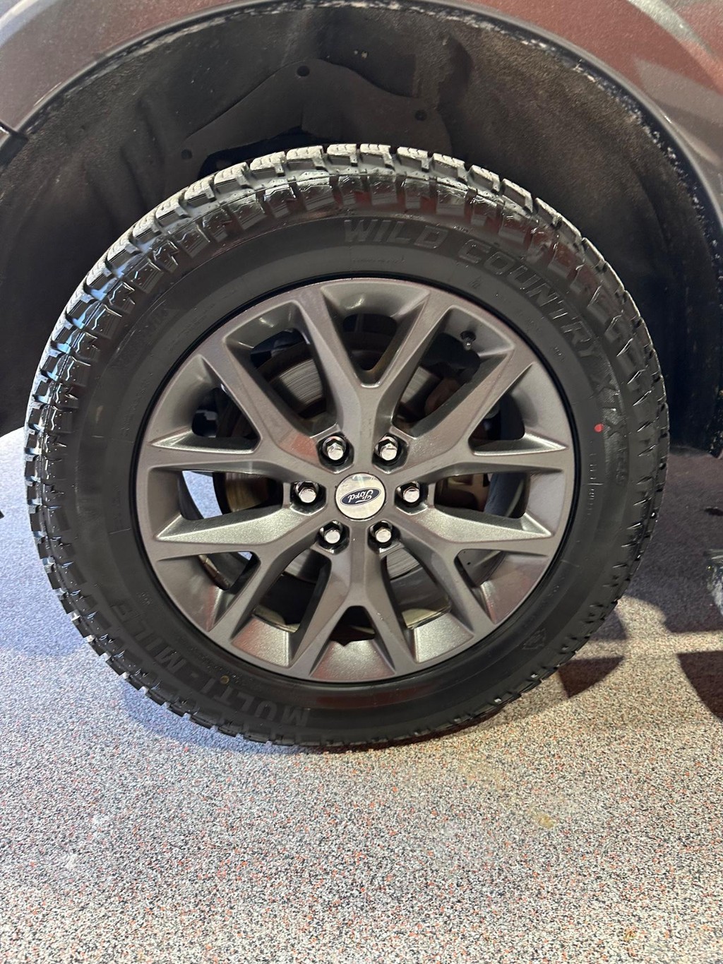 Ford Expedition EL Vehicle Full-screen Gallery Image 8