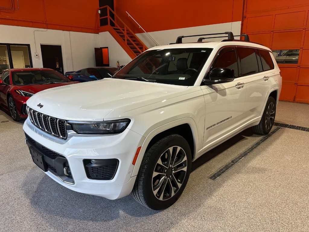 Jeep Grand Cherokee L Vehicle Full-screen Gallery Image 7