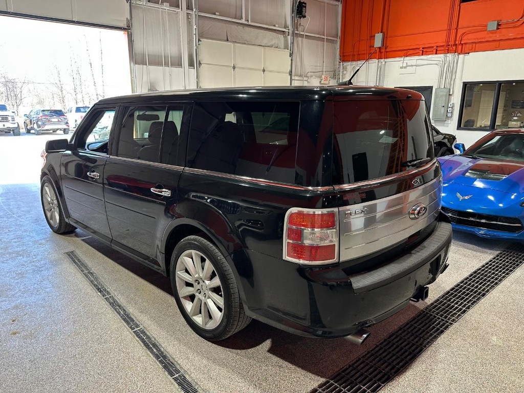 Ford Flex Vehicle Full-screen Gallery Image 3
