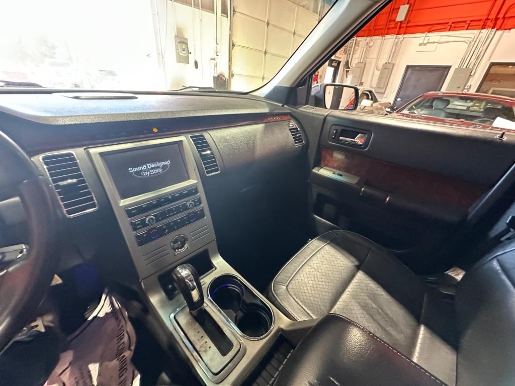 Ford Flex Vehicle Full-screen Gallery Image 21