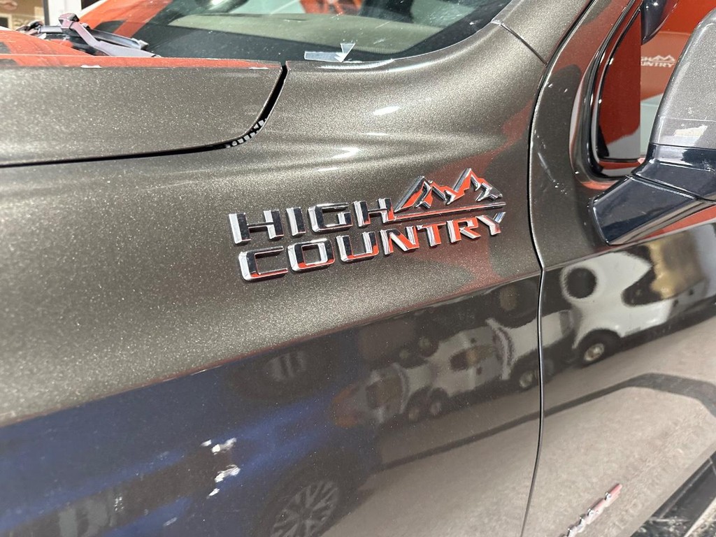 Chevrolet Tahoe Vehicle Full-screen Gallery Image 10