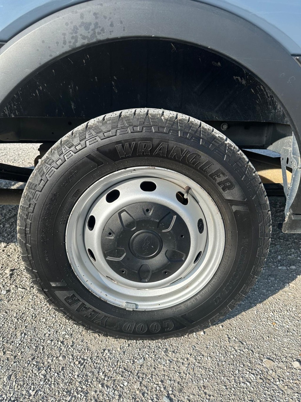 Ford Transit Cargo Van Vehicle Full-screen Gallery Image 17