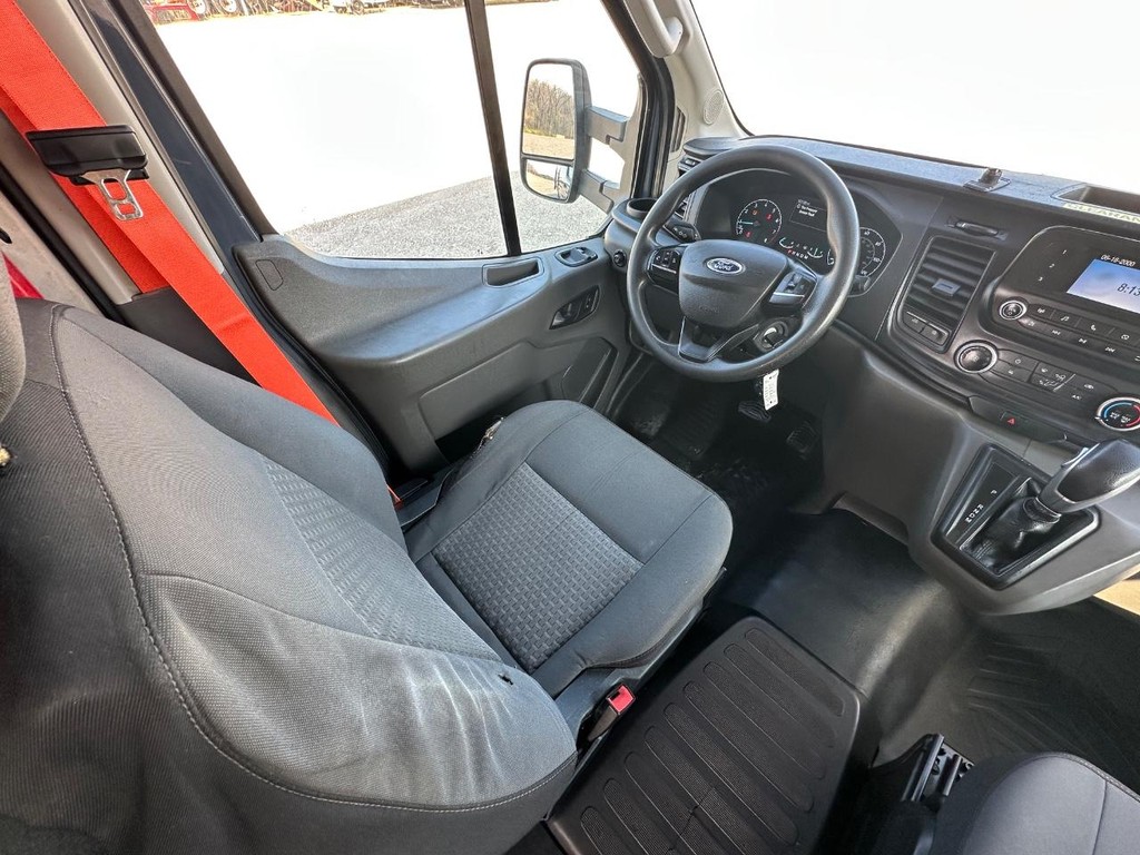 Ford Transit Cargo Van Vehicle Full-screen Gallery Image 18