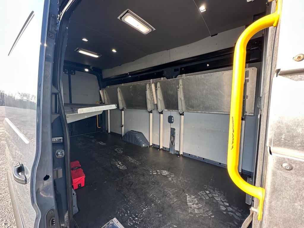 Ford Transit Cargo Van Vehicle Full-screen Gallery Image 20