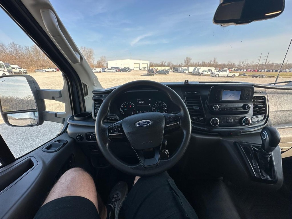 Ford Transit Cargo Van Vehicle Full-screen Gallery Image 22