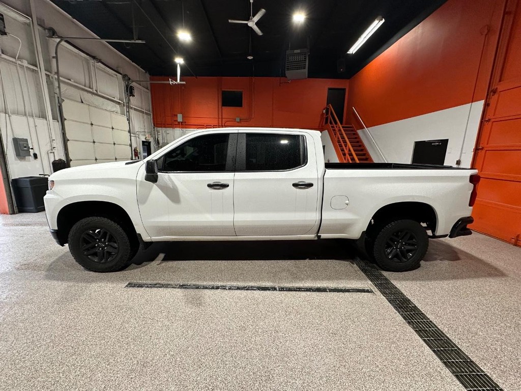 Chevrolet Silverado 1500 Vehicle Full-screen Gallery Image 6