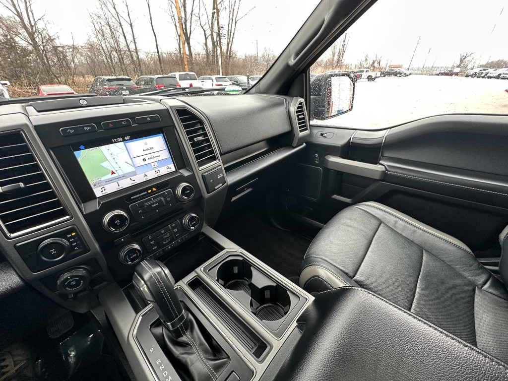 Ford F-150 Vehicle Full-screen Gallery Image 19