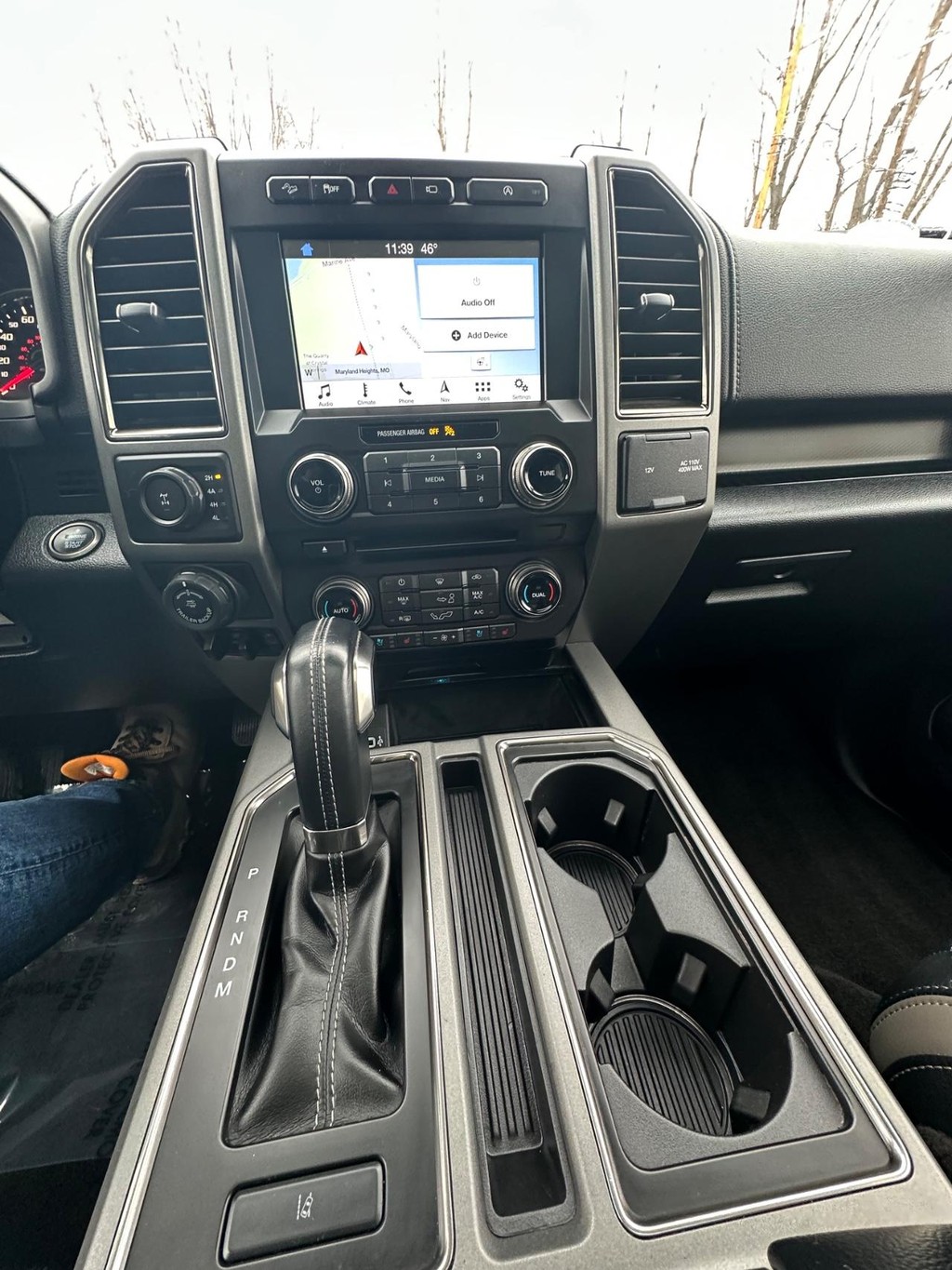 Ford F-150 Vehicle Full-screen Gallery Image 20