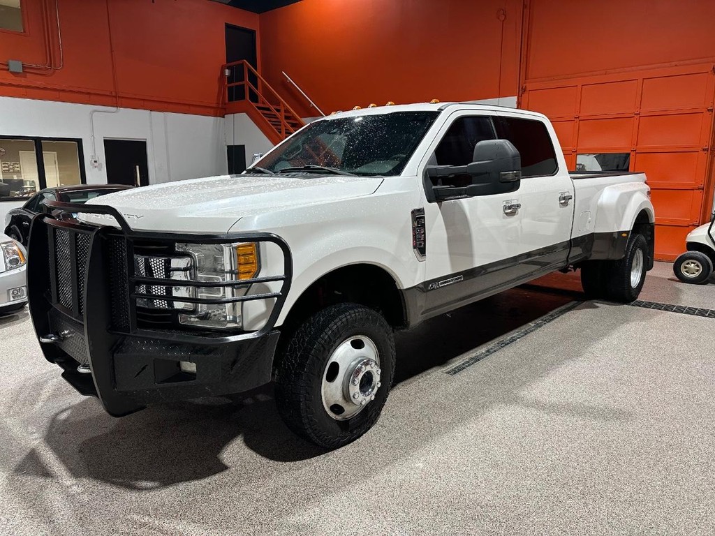 Ford Super Duty F-350 DRW Vehicle Full-screen Gallery Image 7