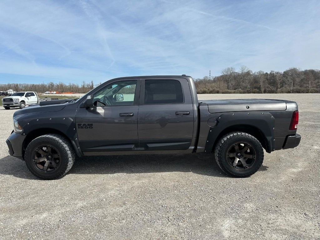 Ram 1500 Vehicle Full-screen Gallery Image 4