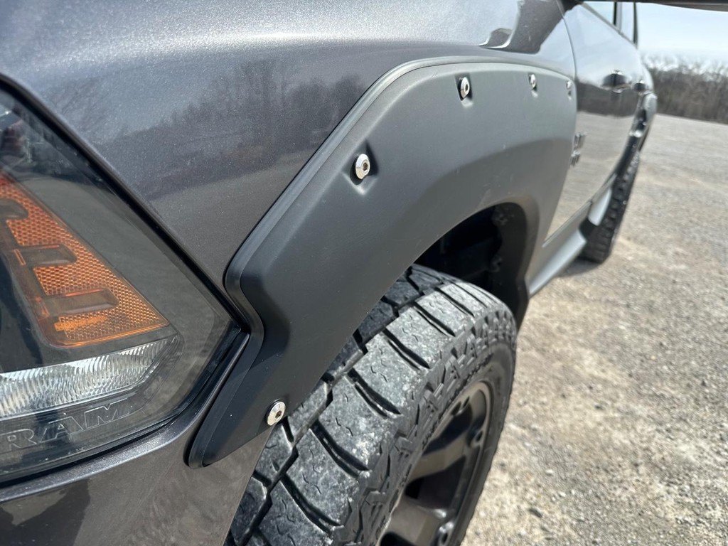 Ram 1500 Vehicle Full-screen Gallery Image 11