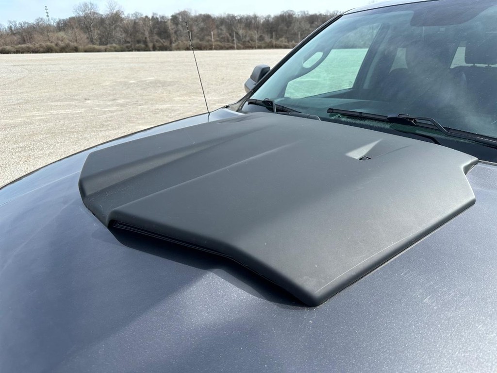 Ram 1500 Vehicle Full-screen Gallery Image 12