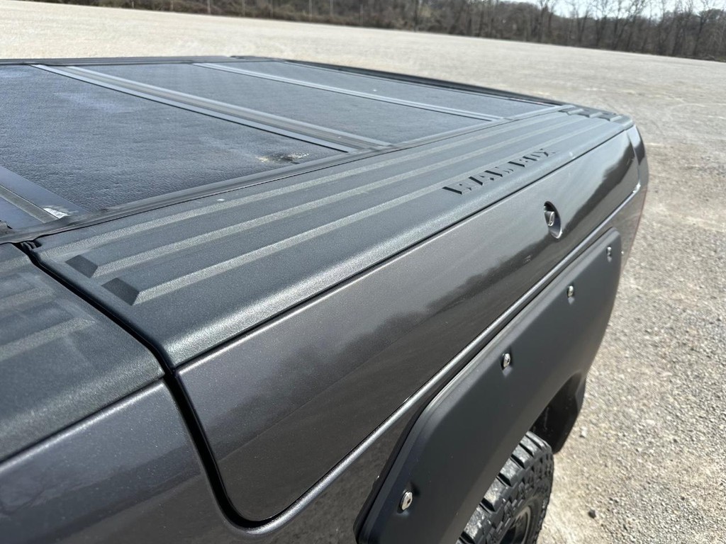 Ram 1500 Vehicle Full-screen Gallery Image 14