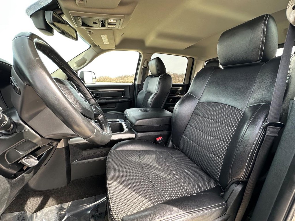 Ram 1500 Vehicle Full-screen Gallery Image 24