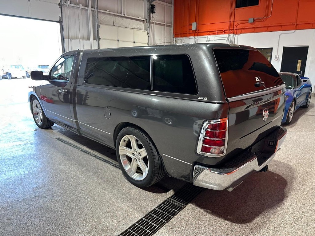 Ram 1500 Vehicle Full-screen Gallery Image 6