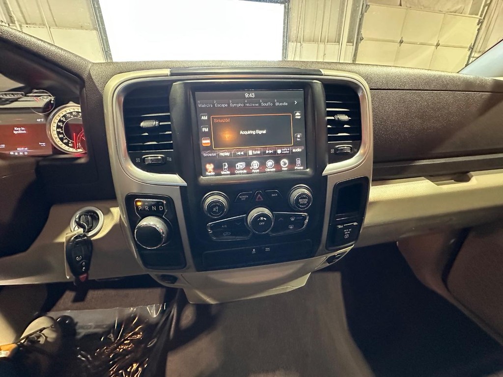 Ram 1500 Vehicle Full-screen Gallery Image 17