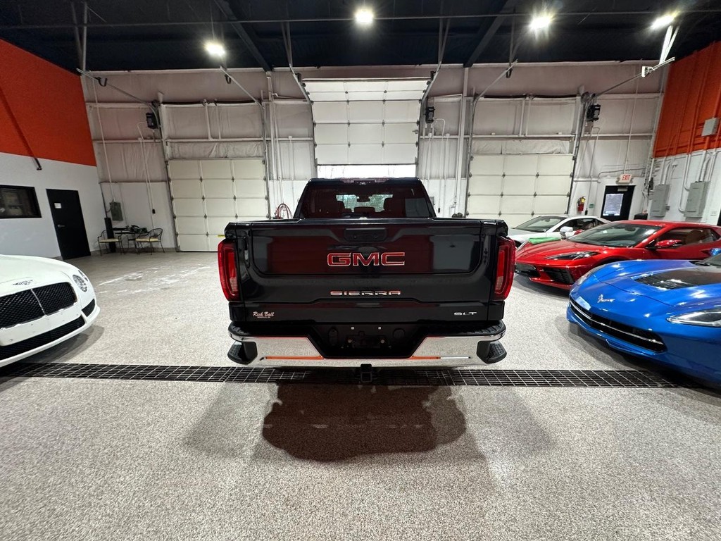 GMC Sierra 1500 Vehicle Full-screen Gallery Image 2