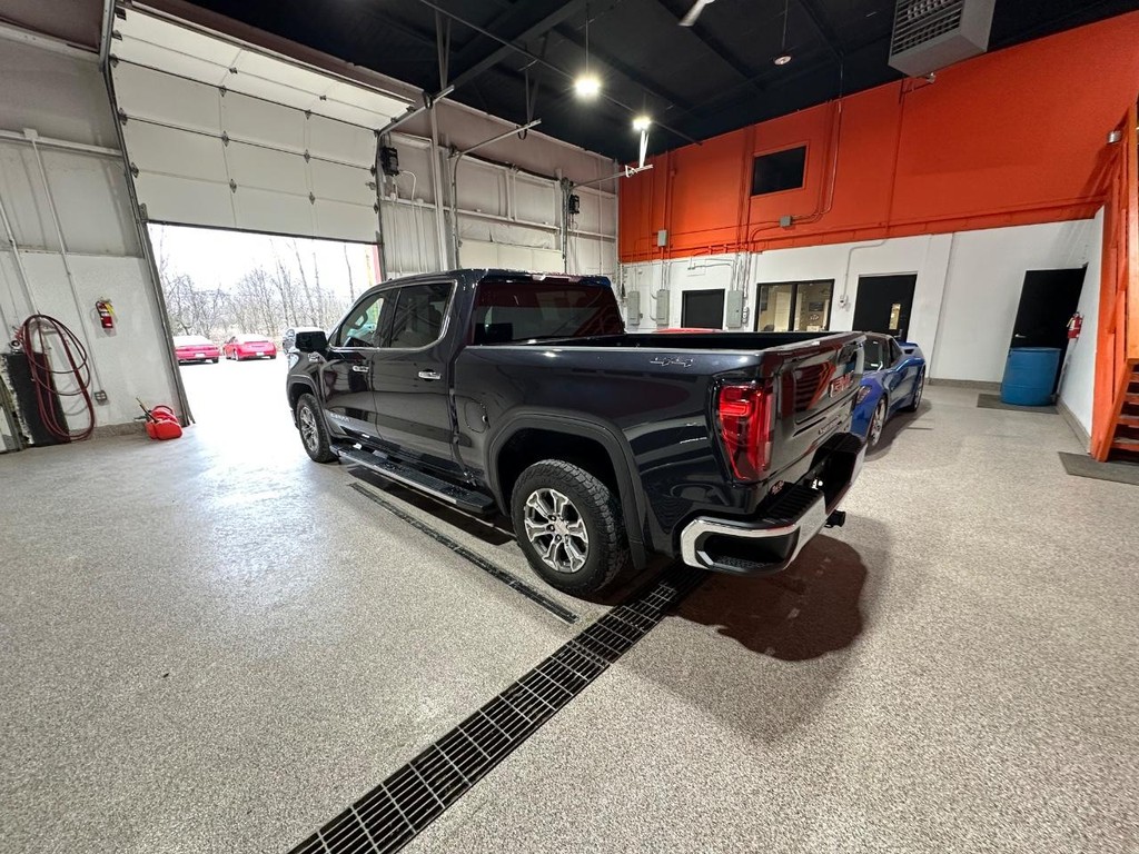 GMC Sierra 1500 Vehicle Full-screen Gallery Image 7