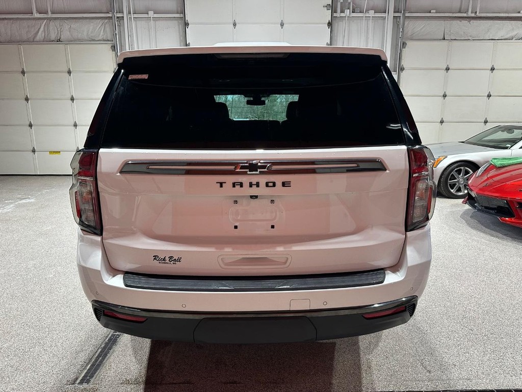 Chevrolet Tahoe Vehicle Full-screen Gallery Image 6