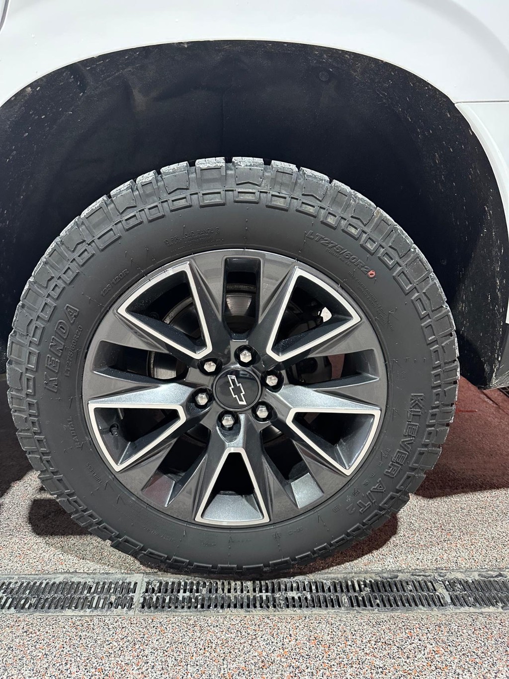 Chevrolet Tahoe Vehicle Full-screen Gallery Image 12