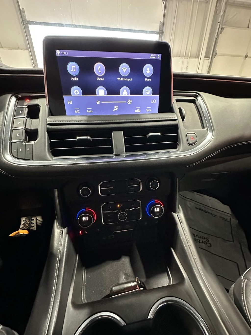 Chevrolet Tahoe Vehicle Full-screen Gallery Image 23