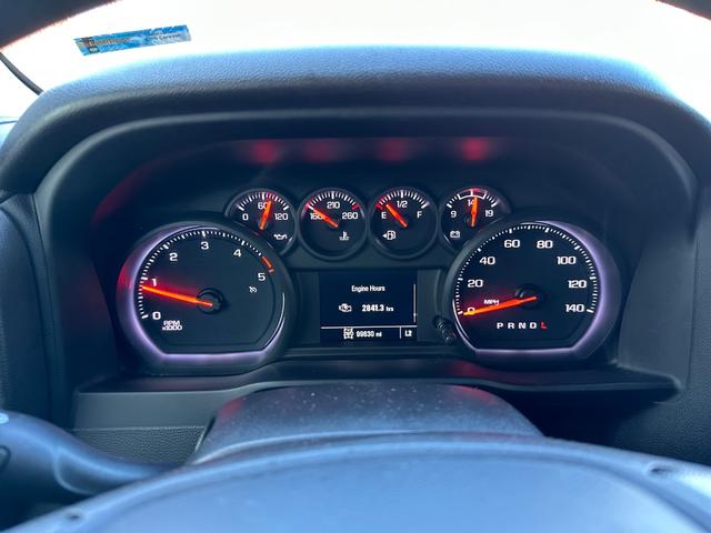 GMC Sierra 3500HD Vehicle Full-screen Gallery Image 28