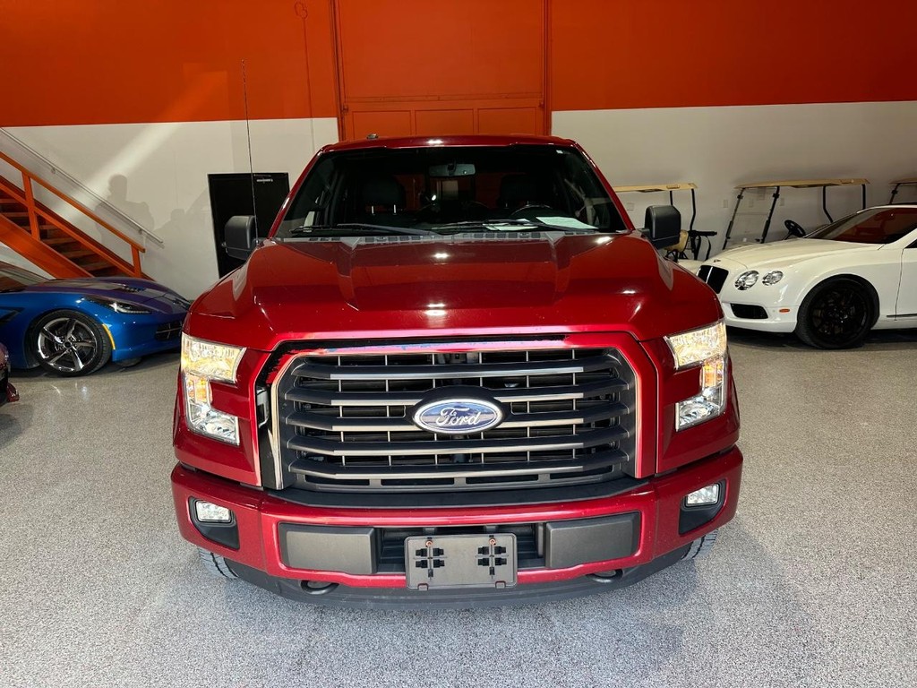 Ford F-150 Vehicle Full-screen Gallery Image 6