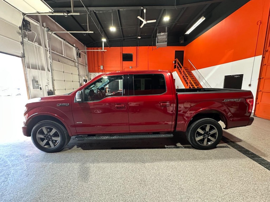 Ford F-150 Vehicle Full-screen Gallery Image 8