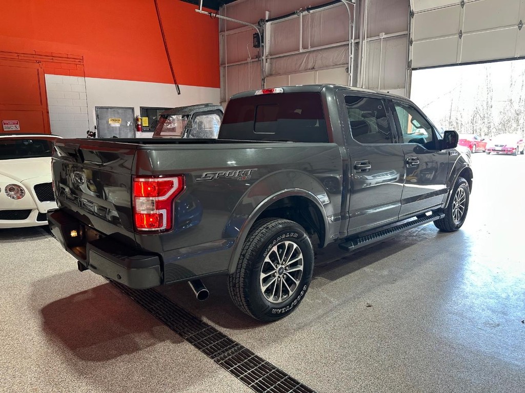 Ford F-150 Vehicle Full-screen Gallery Image 3