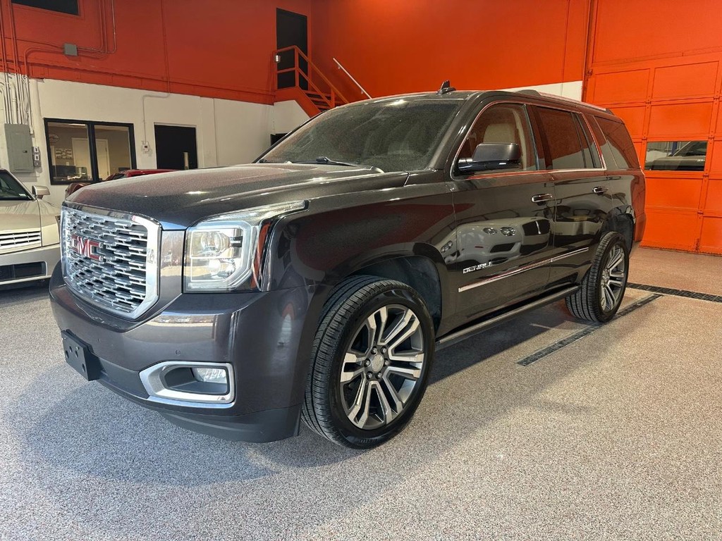 GMC Yukon Vehicle Full-screen Gallery Image 5