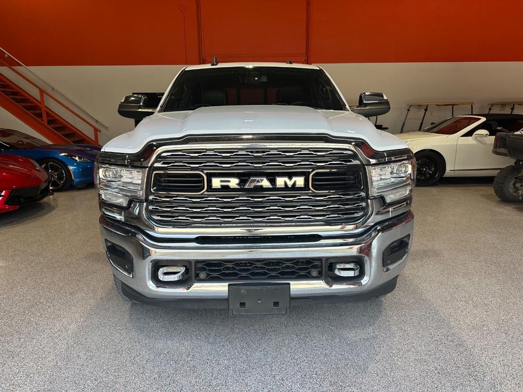 Ram 3500 Vehicle Full-screen Gallery Image 22