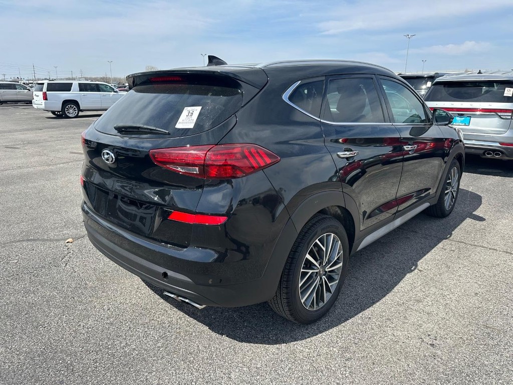 Hyundai Tucson Vehicle Full-screen Gallery Image 3