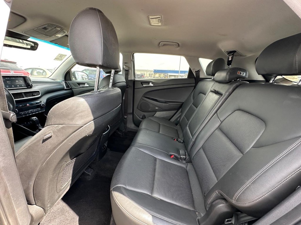 Hyundai Tucson Vehicle Full-screen Gallery Image 15