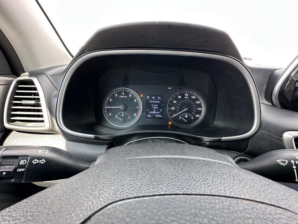 Hyundai Tucson Vehicle Full-screen Gallery Image 17